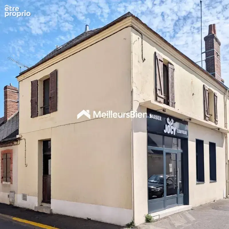 Immeuble 108 m² à Châteaudun 28200 avec local commercial et habitation - photo 2