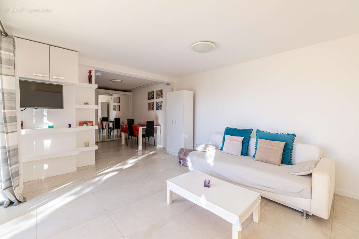 Maison à MANDELIEU-LA-NAPOULE