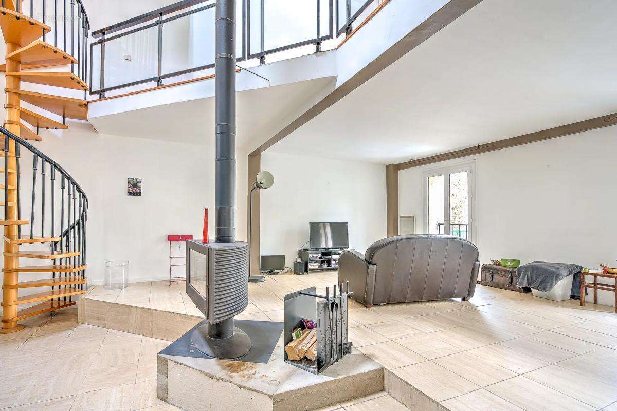 Maison à LE PLESSIS-ROBINSON