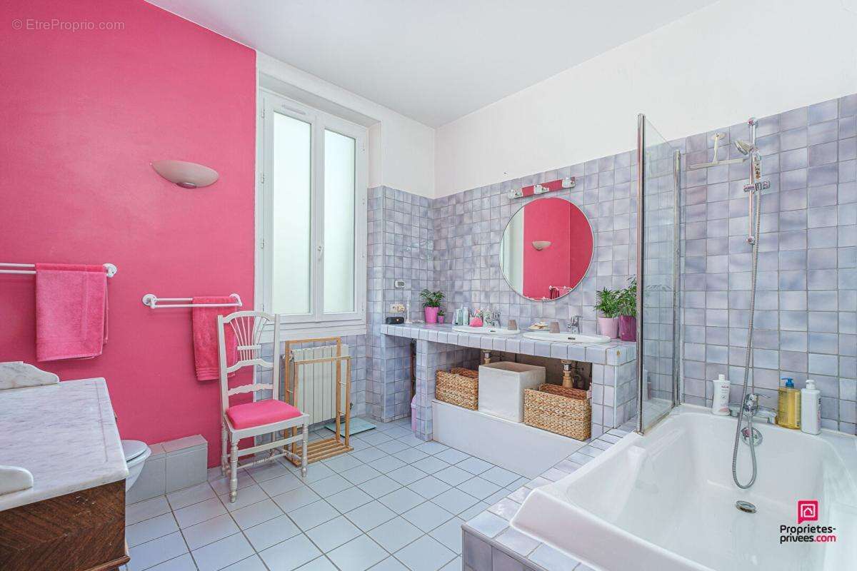 Appartement à MARSEILLE-6E