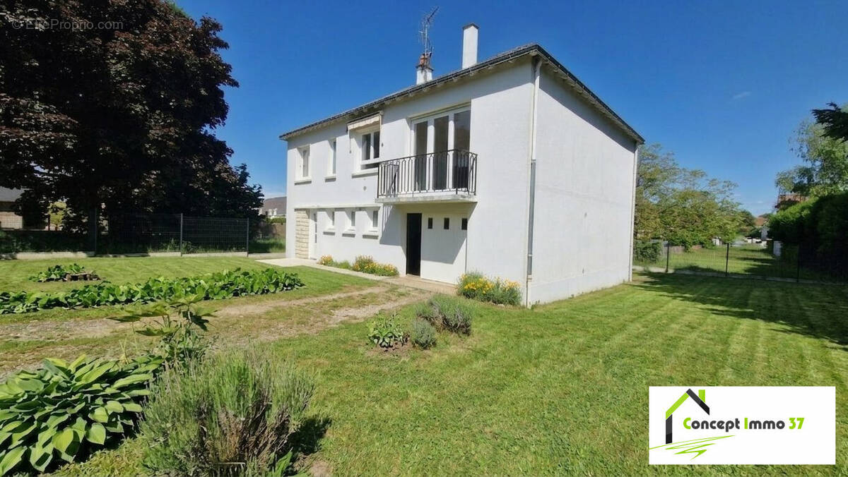 Maison à MONTLOUIS-SUR-LOIRE