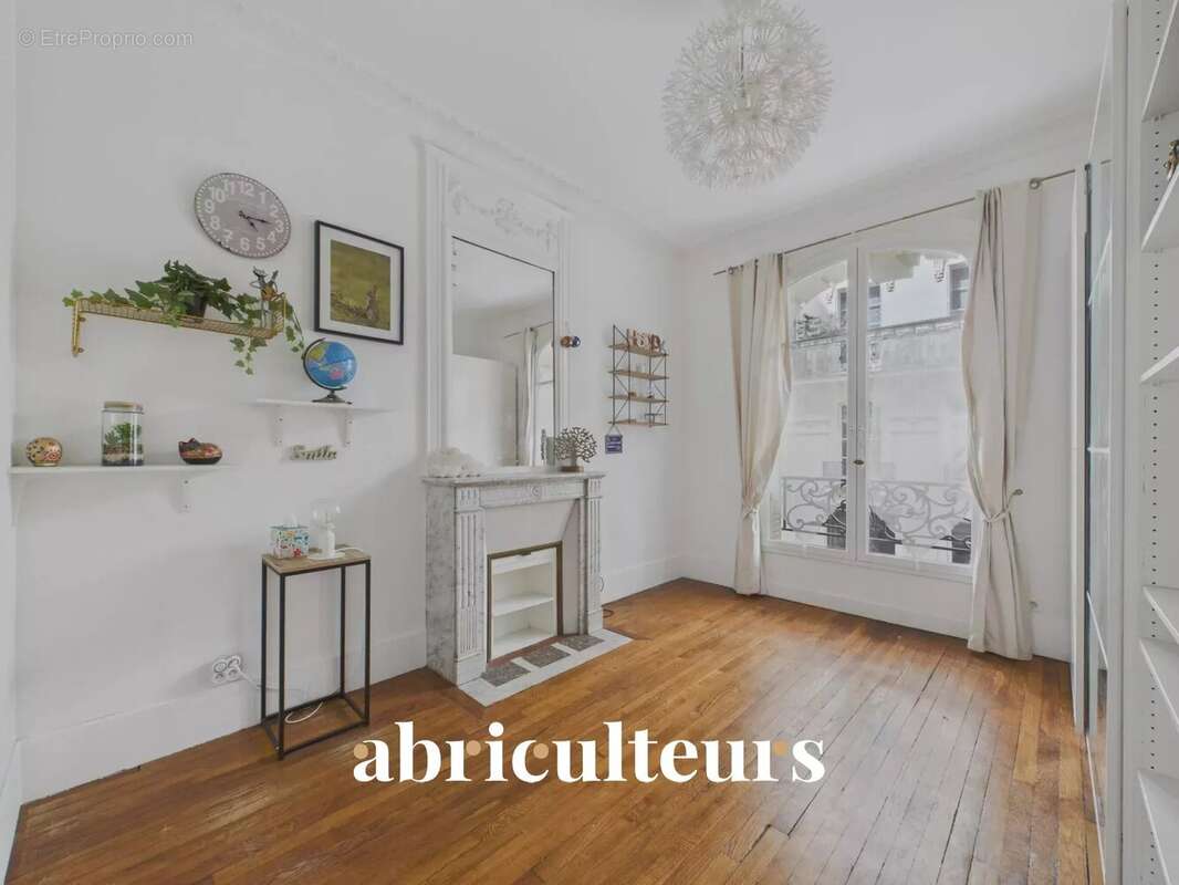 Appartement à PARIS-6E
