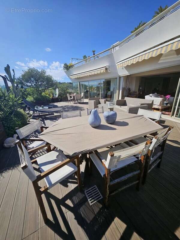 Appartement à VILLENEUVE-LOUBET