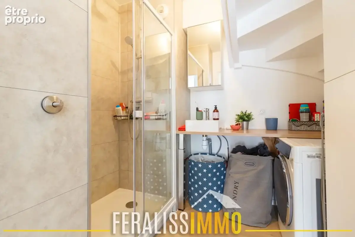 Superbe duplex, 3 chambres, 3 exterieurs ! - photo 8