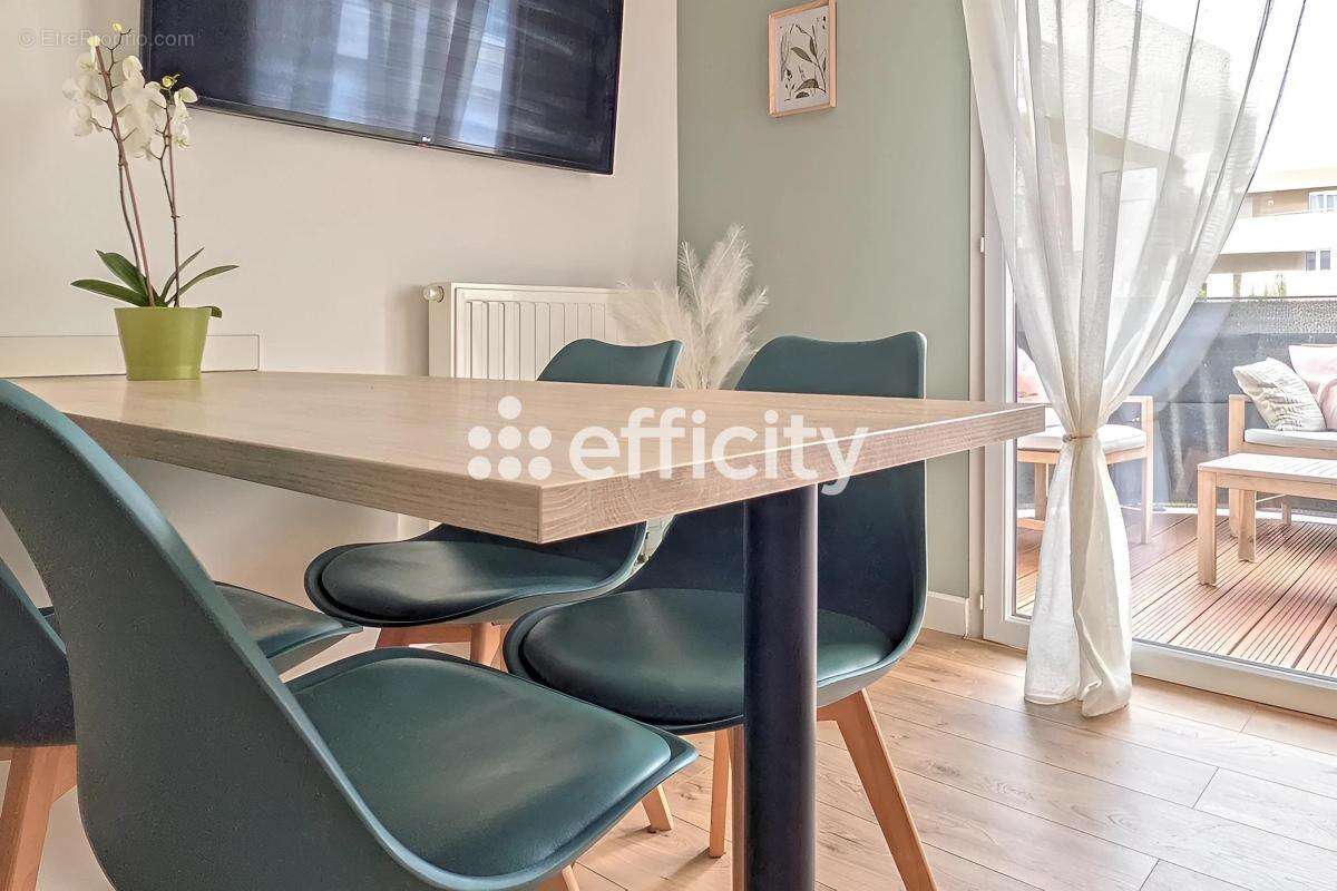 Appartement à CASTELNAU-LE-LEZ
