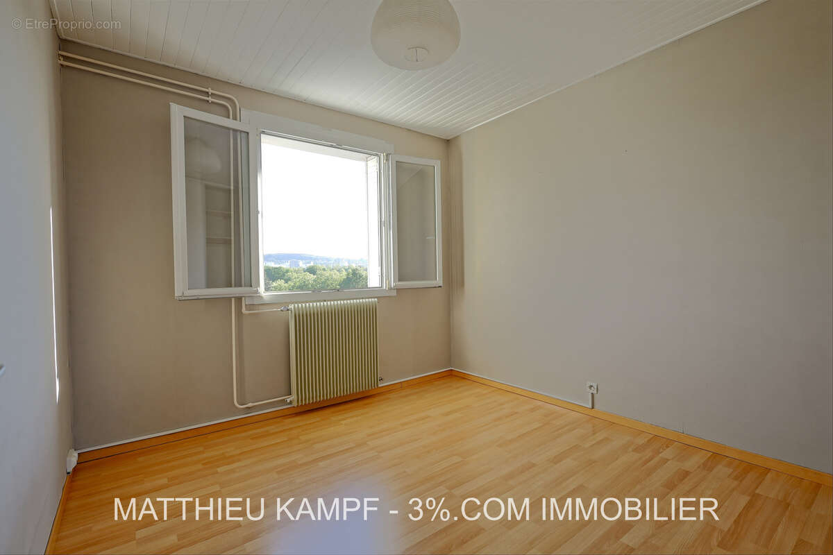 Appartement à JARVILLE-LA-MALGRANGE