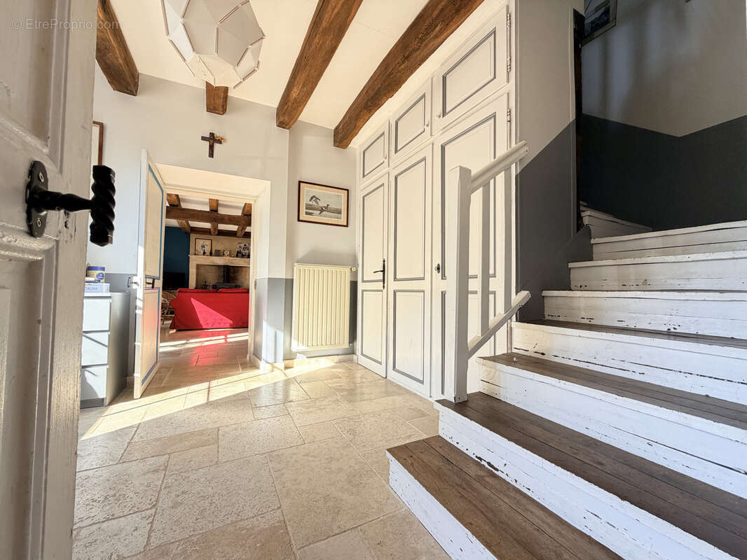 Maison à SAINT-GEORGES-LES-BAILLARGEAUX