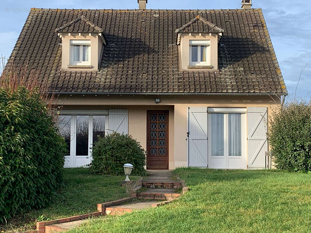 Maison à APPOIGNY