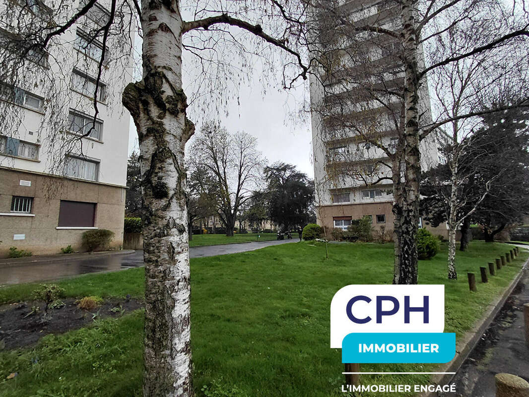 Appartement à AUBERVILLIERS