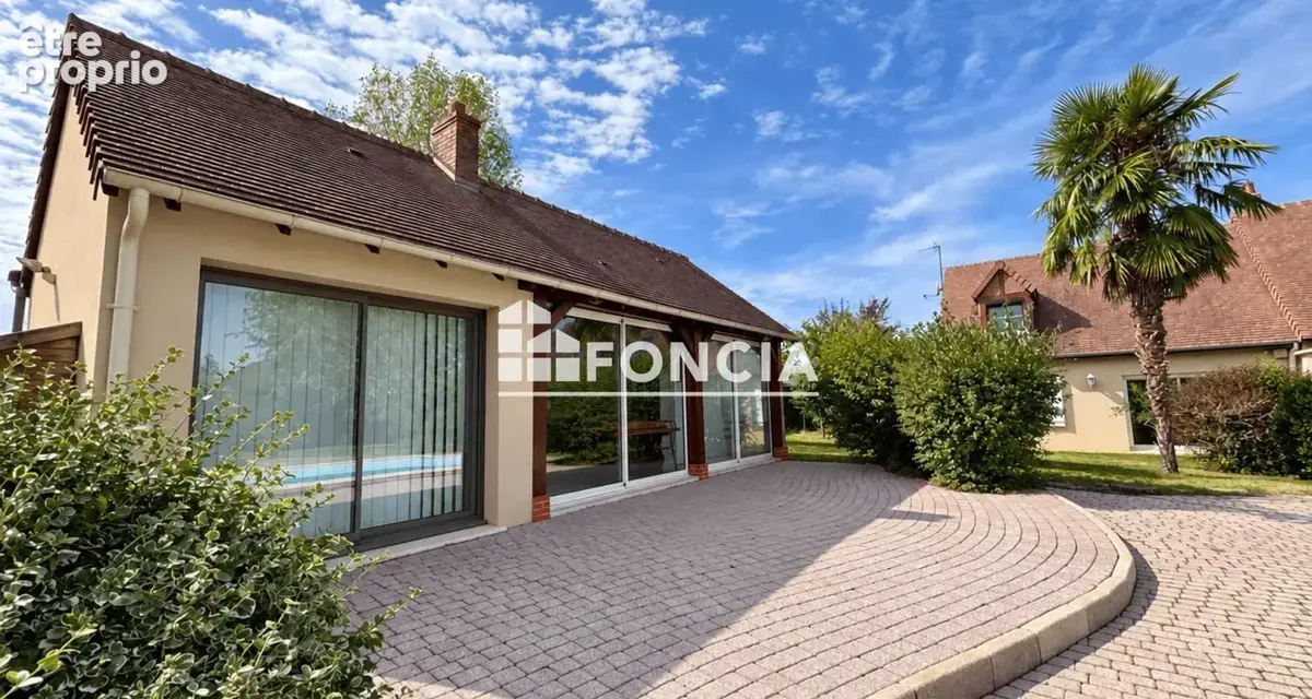 Maison familiale avec piscine et parc paysager – Mosnes - photo 6