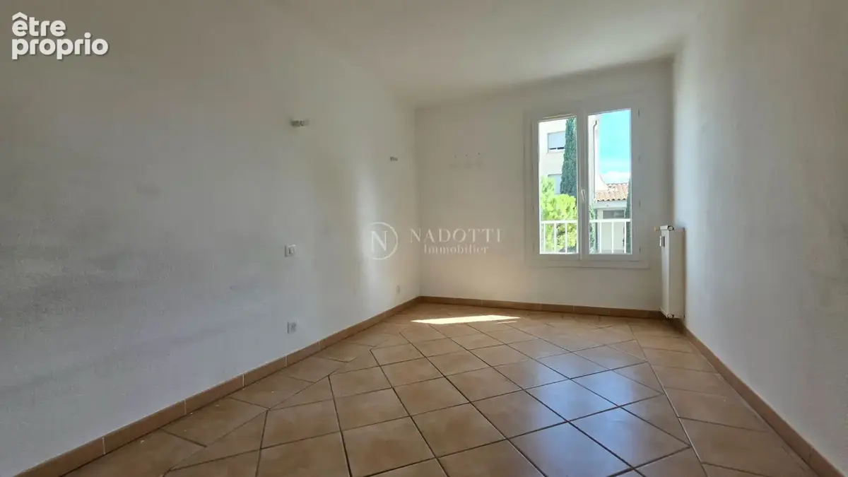 Cavaillon centre - Appartement  avec 2 balcons. - photo 6
