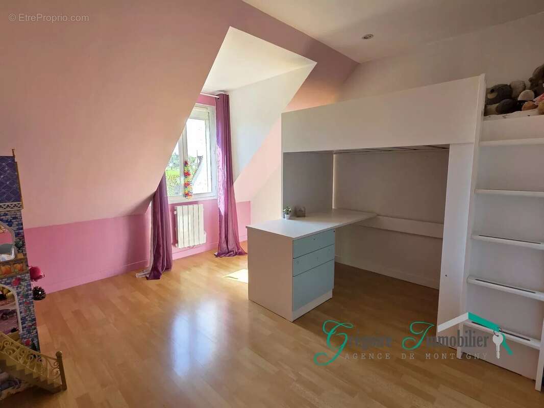 Maison à LA GENEVRAYE