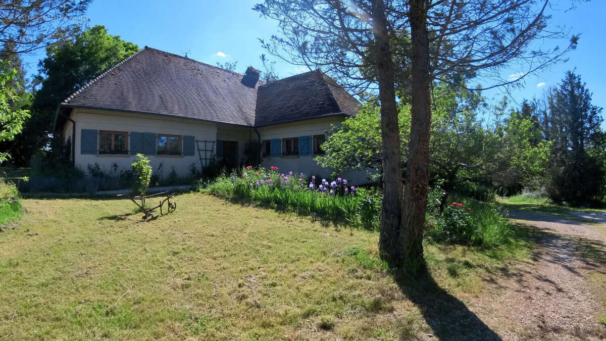 Maison à LA CHAPELLE-SUR-FURIEUSE