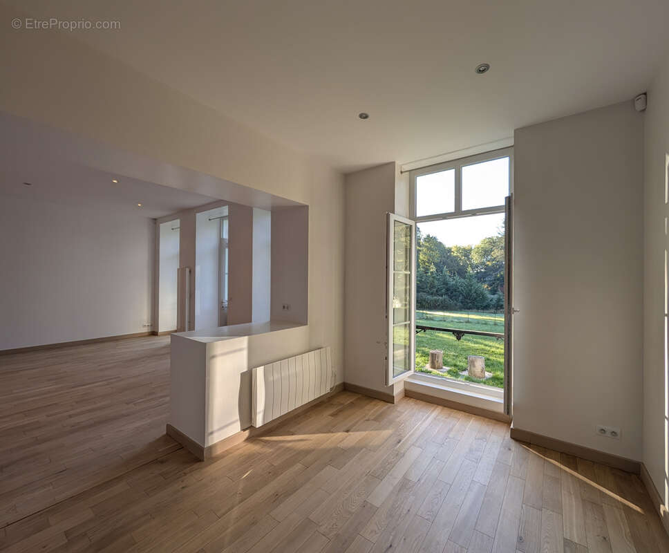 Appartement à SAINT-JEAN-DE-BRAYE