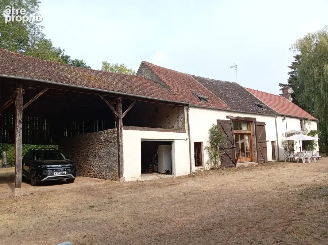 Maison à FEUSINES