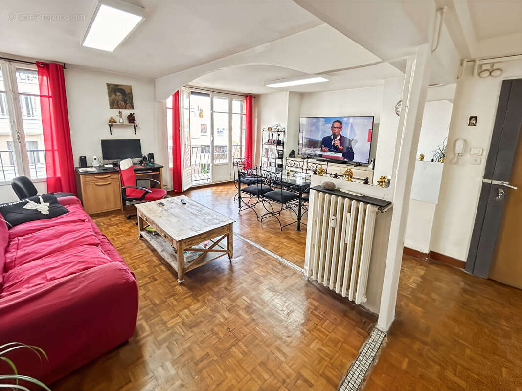 Appartement à MARSEILLE-3E