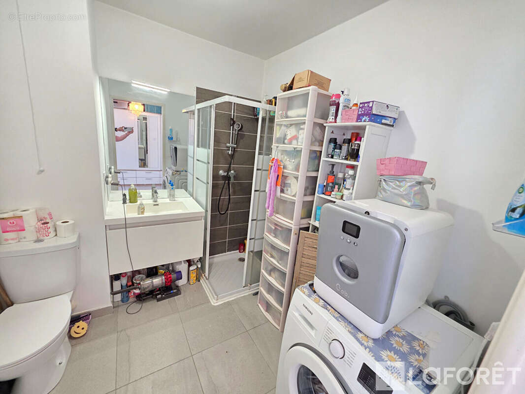 Appartement Carros les plans  studio 27 m2 + Balcon+ stationnement - photo 7