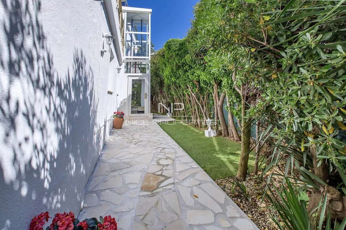 Maison à VILLEFRANCHE-SUR-MER