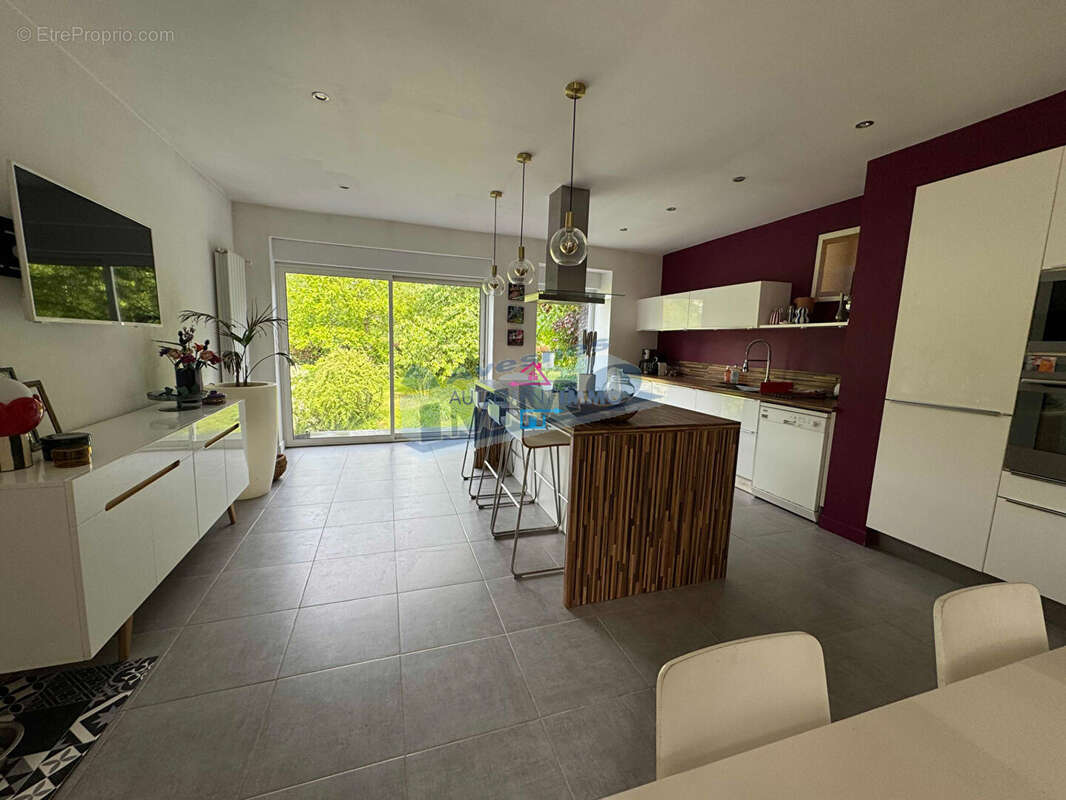 Maison en pierres avec dépendances Secteur d'Acq - photo 3