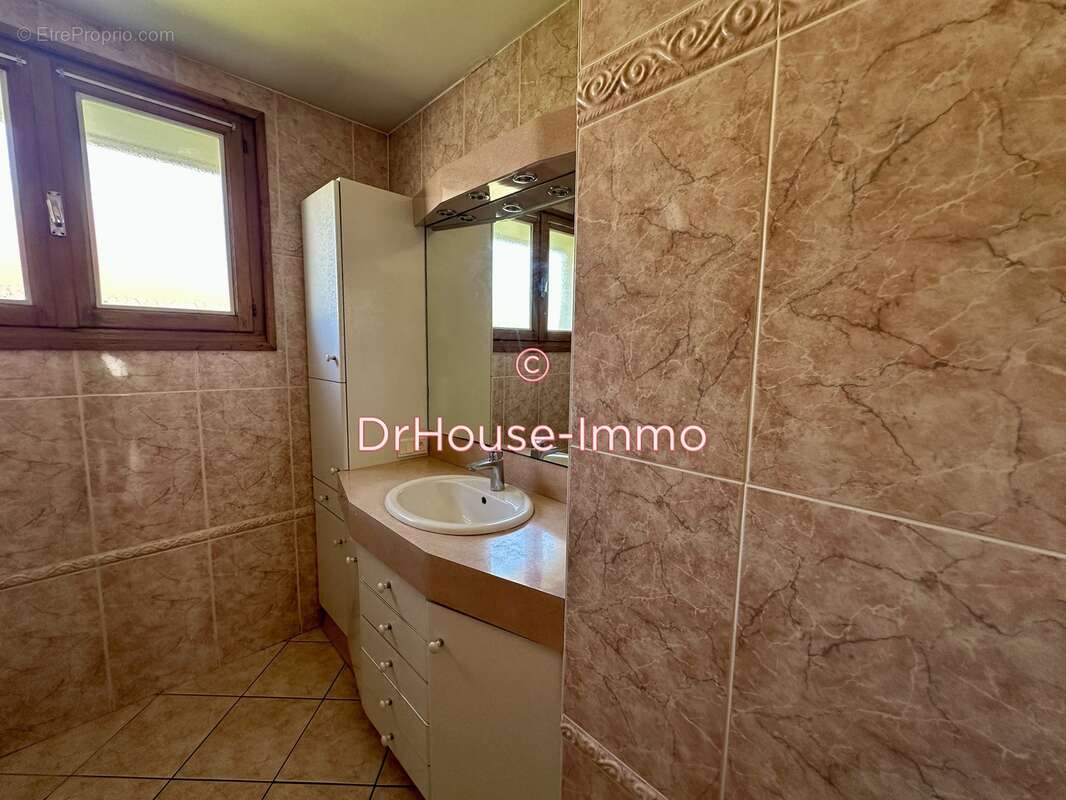 Maison à PORTES-LES-VALENCE