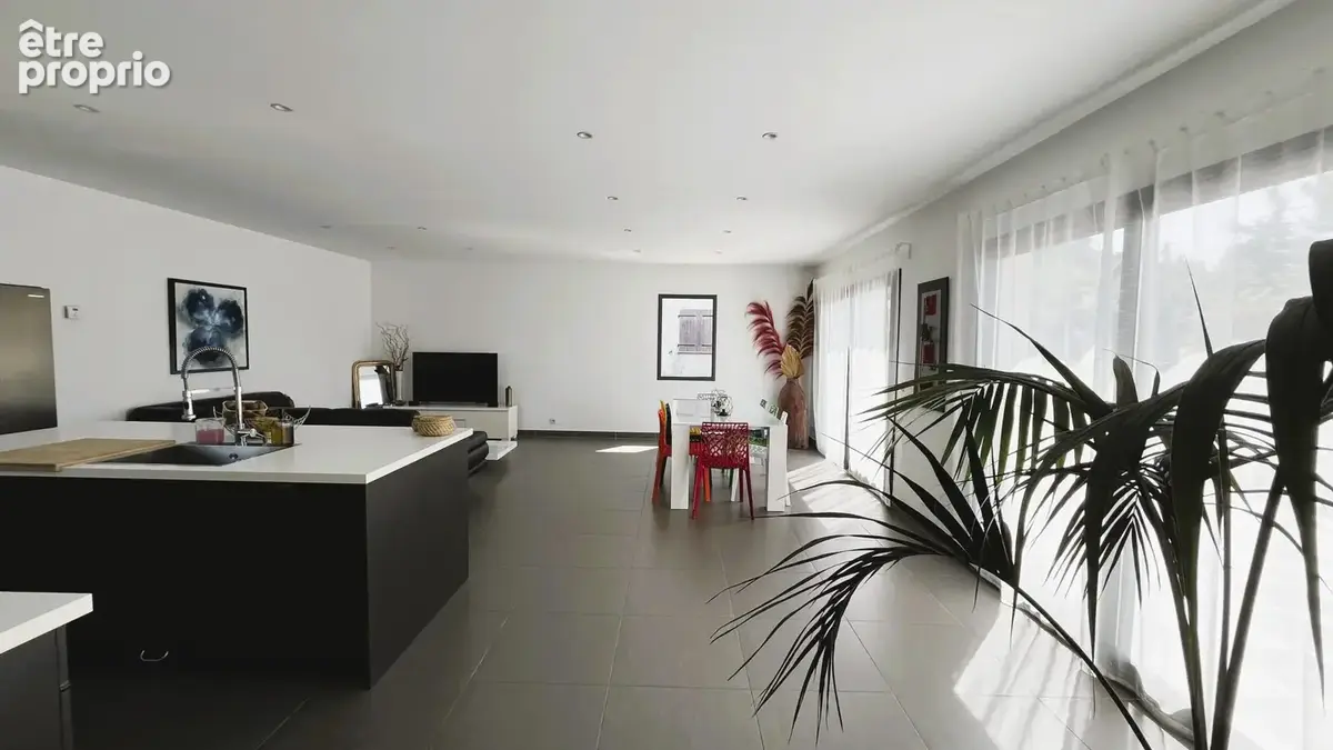 Maison 5 pièces 130 m² à vendre à Le Pouget (34230) - photo 4
