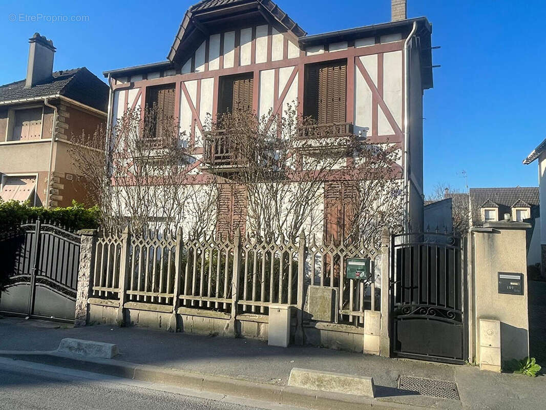 Maison à BEZONS