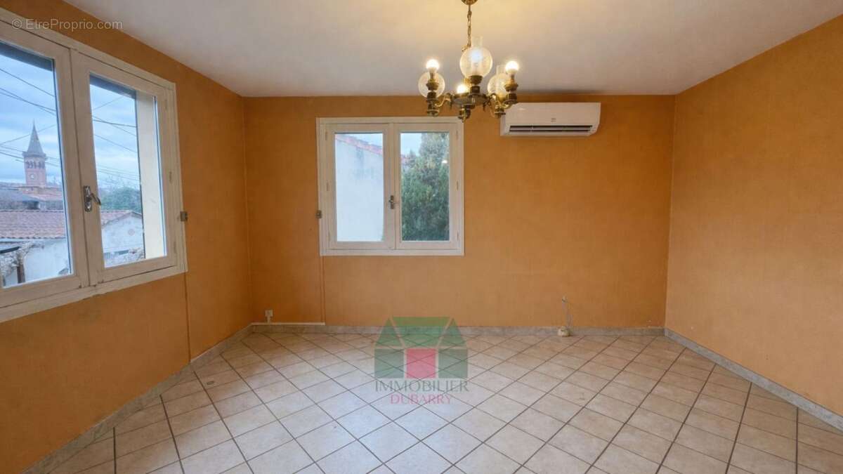 Plein centre Lévignac villa T4 jardin 469m²  garage sous sol - photo 8