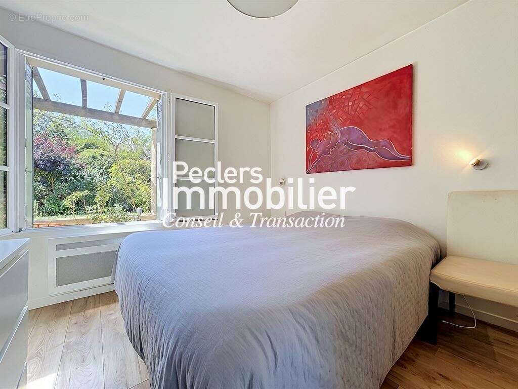 Appartement 3 / 4 pièces en rez de jardin dans un domaine privé d'exception. - photo 7