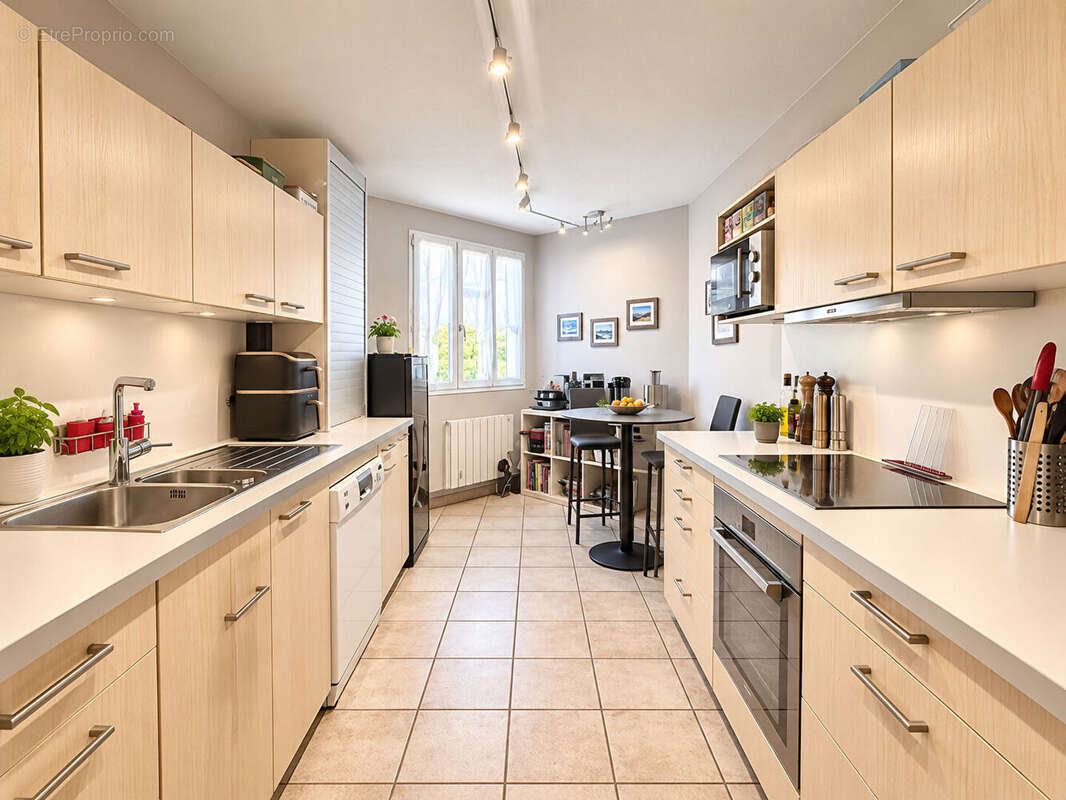 Vaste t2 de 86 m² avec terrasse, garage et cave, proche frontière suisse, copropriété haut de gamme avec piscine et tennis - photo 3