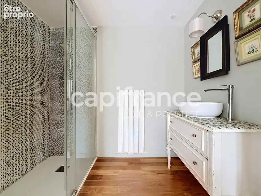 Appartement 167 m2 avec rez-de-jardin et parking, tout proche de Tours - photo 7