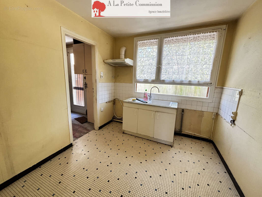 Maison familiale à Lucé, proche du collège - photo 4