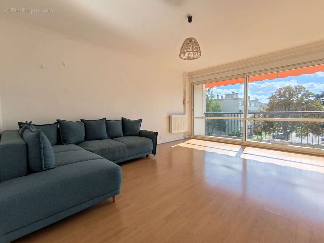 Appartement à SOISY-SUR-SEINE
