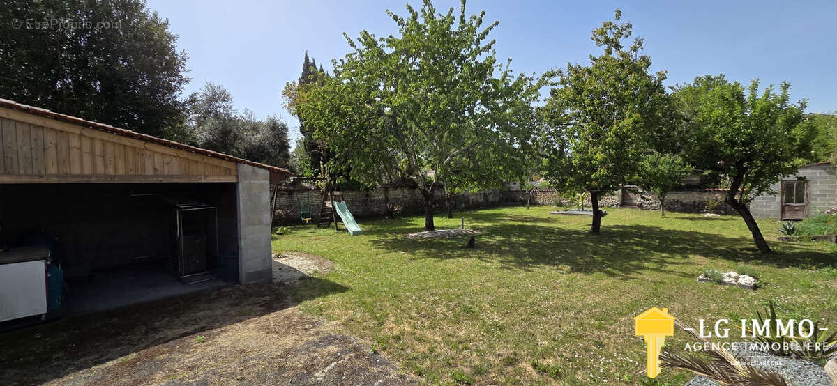 Maison à SAINT-FORT-SUR-GIRONDE