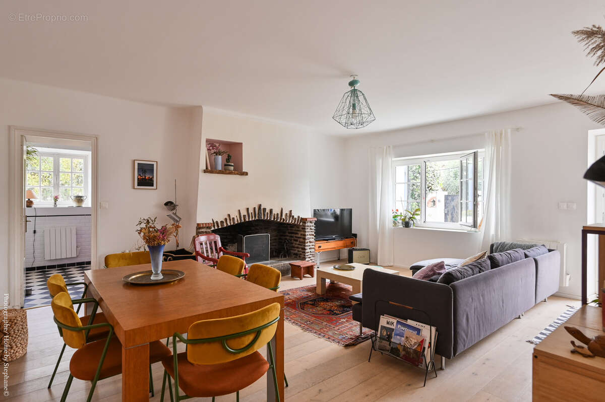 Appartement à SAINT-CYR-SUR-MER