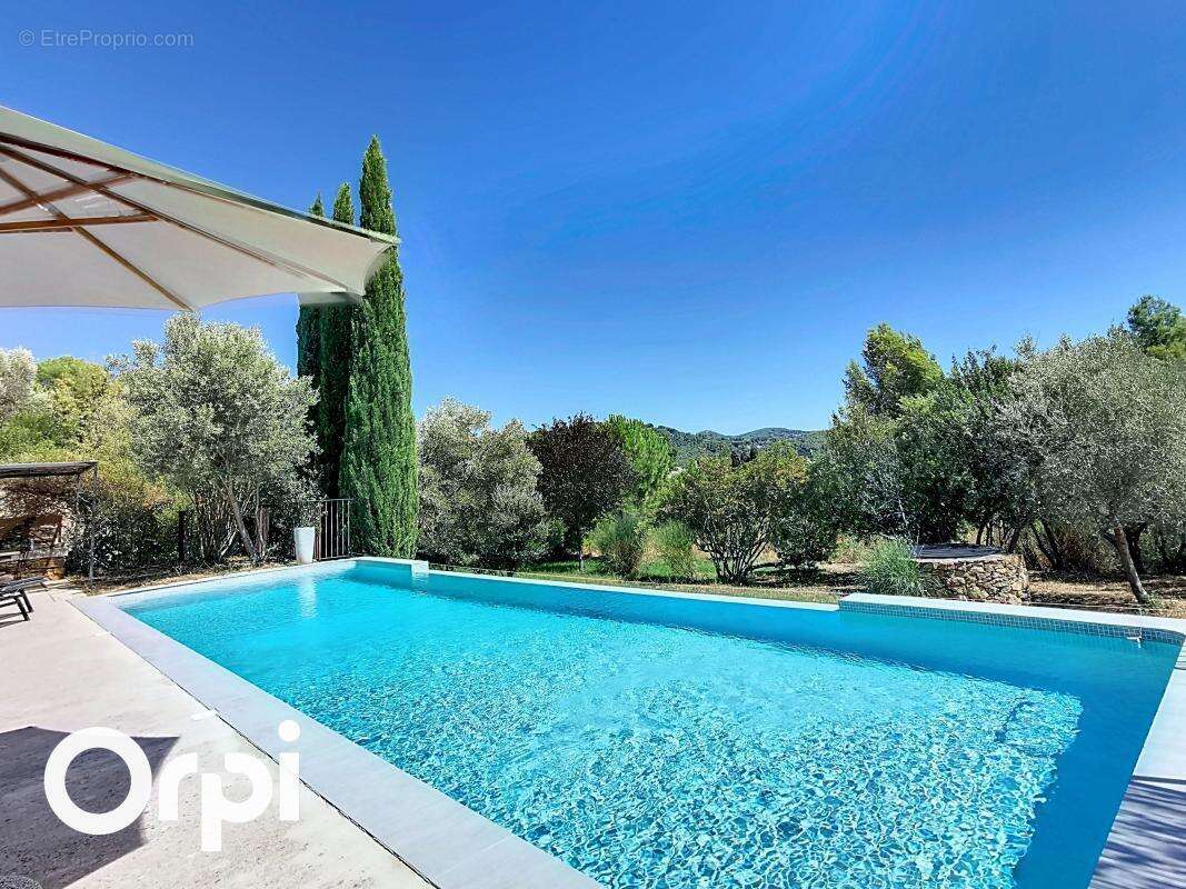 Maison à LA CADIERE-D'AZUR