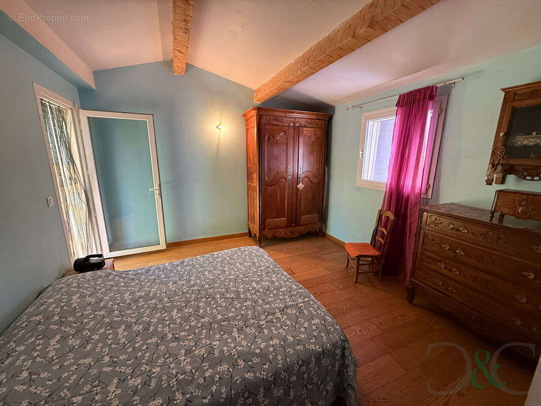 Maison à CUERS