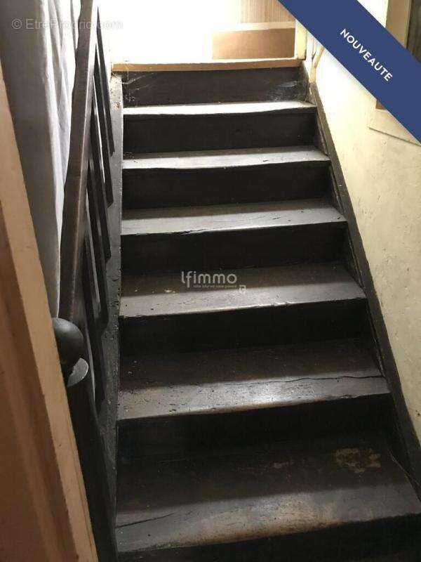 Maison à SAUVIAT-SUR-VIGE