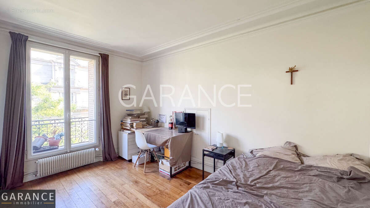 Appartement à PARIS-12E