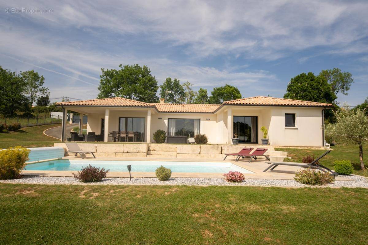 Maison à NONTRON