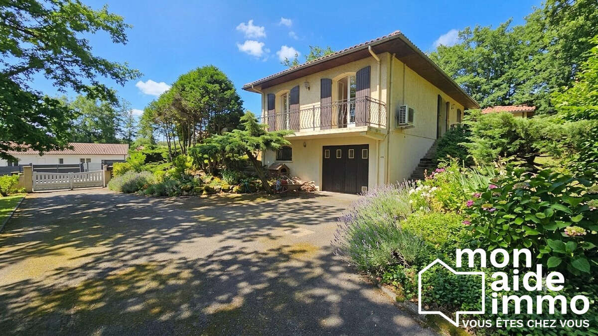 Maison 120 m² à Camarsac  - photo 2