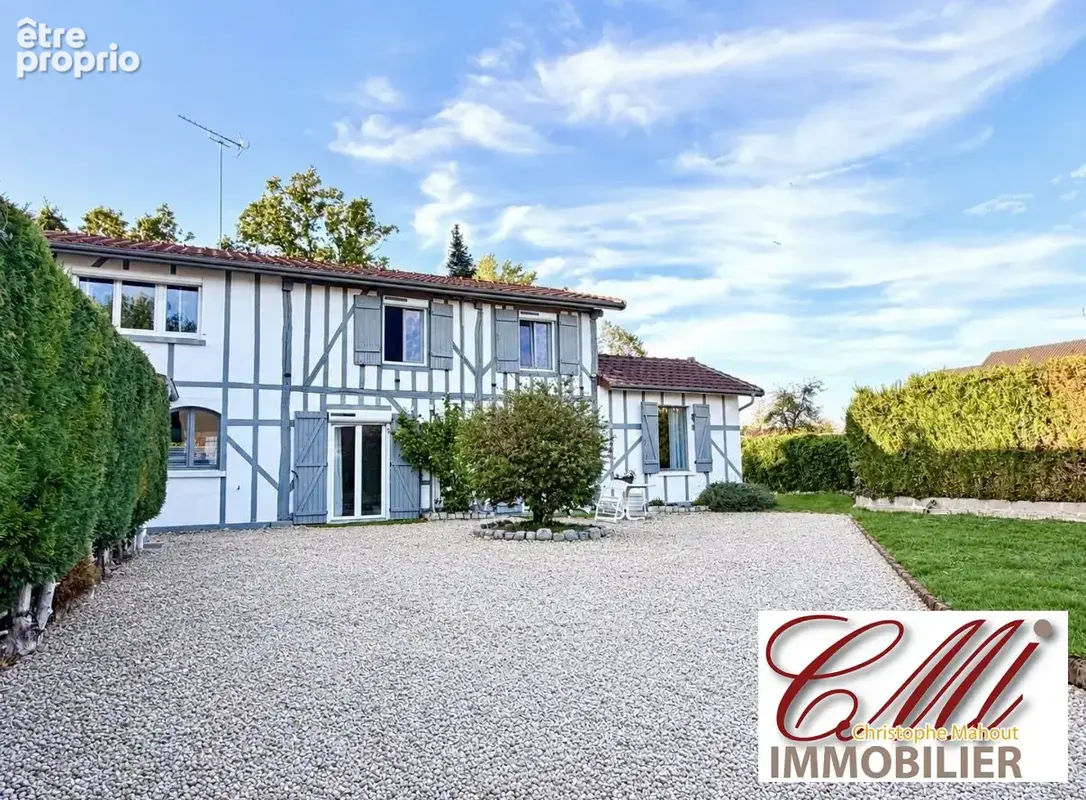 Maison 6 pièces 112 m² à vendre à Saint-Remy-En-Bouzemont-Saint-Genest-Et-Isson (51290) - photo 1