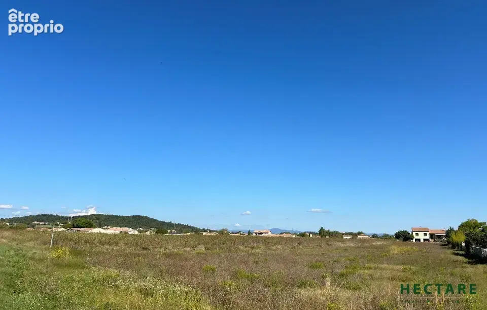 Terrain à RIBAUTE-LES-TAVERNES