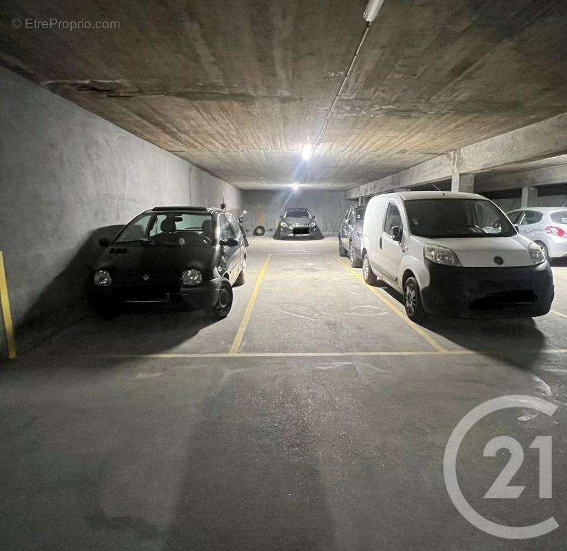 Parking à VINCENNES