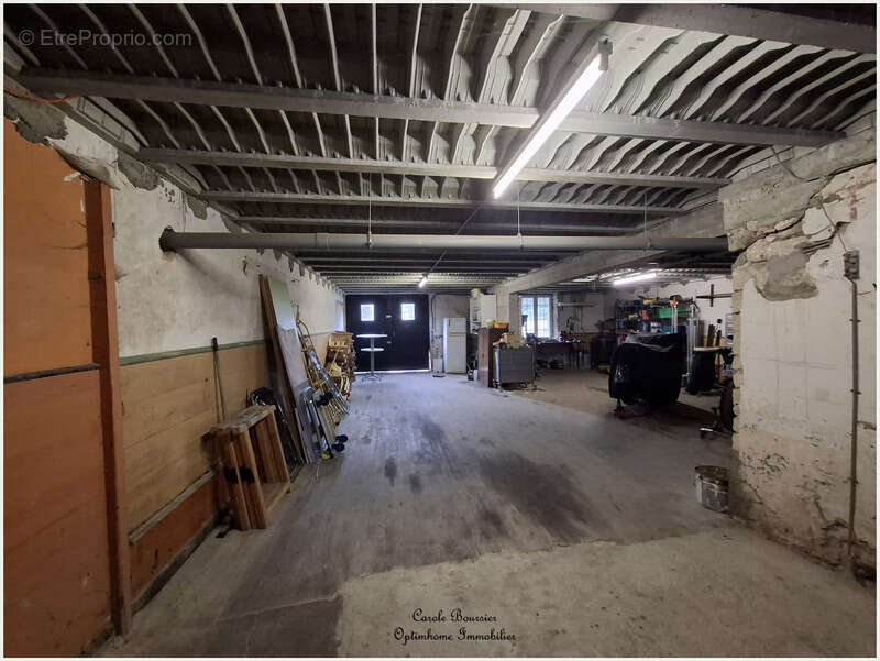 Maison à NEUFCHATEAU