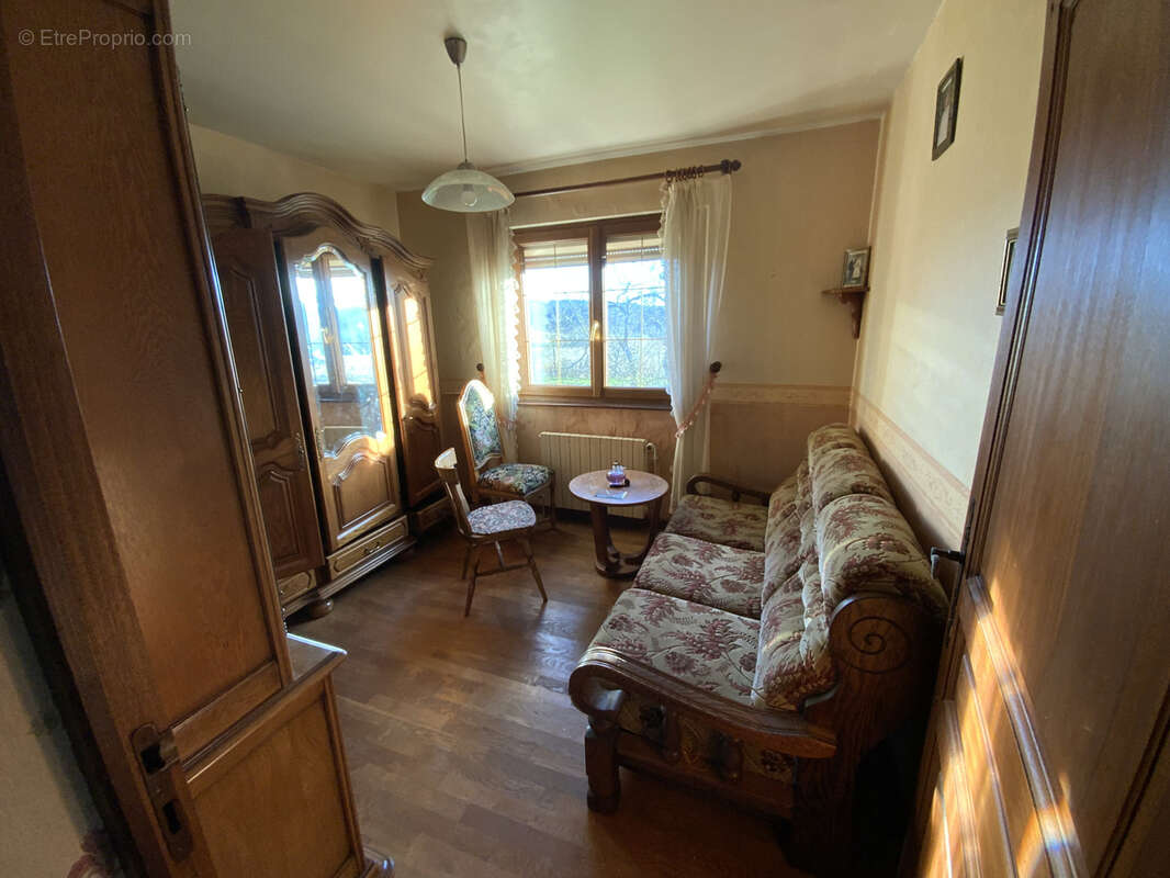 Maison à GRANGES-LE-BOURG