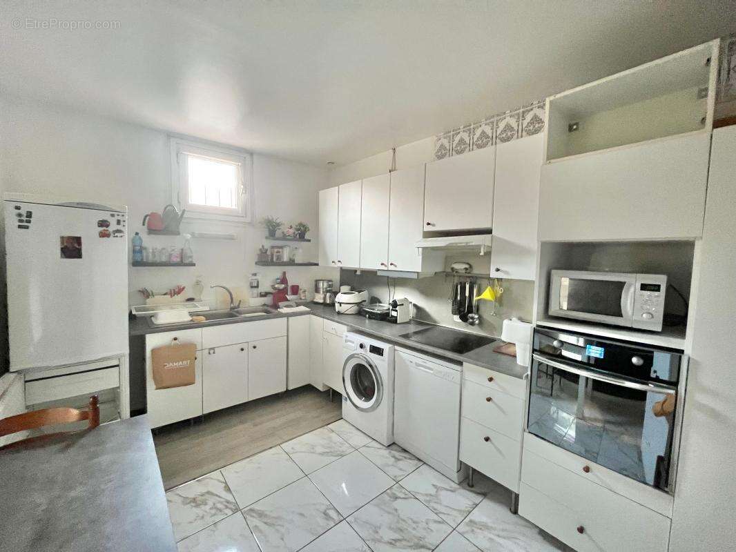 Appartement à MEZE