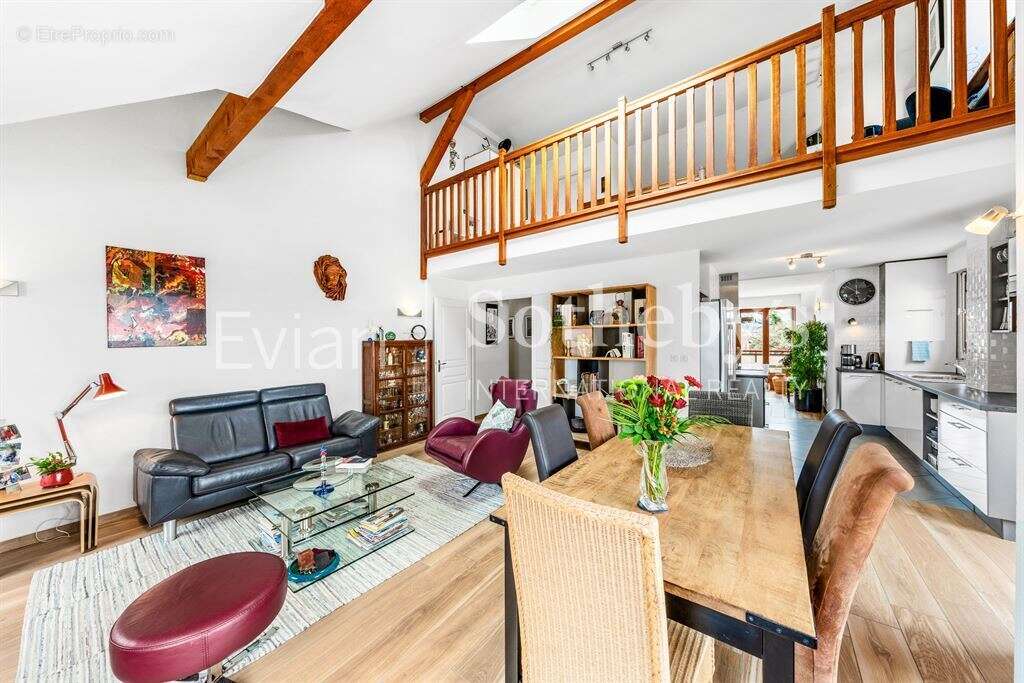 Appartement à EVIAN-LES-BAINS