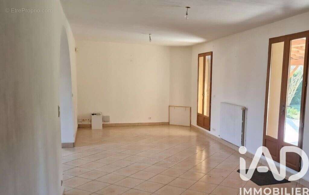 Photo 4 - Maison à VAYRES-SUR-ESSONNE