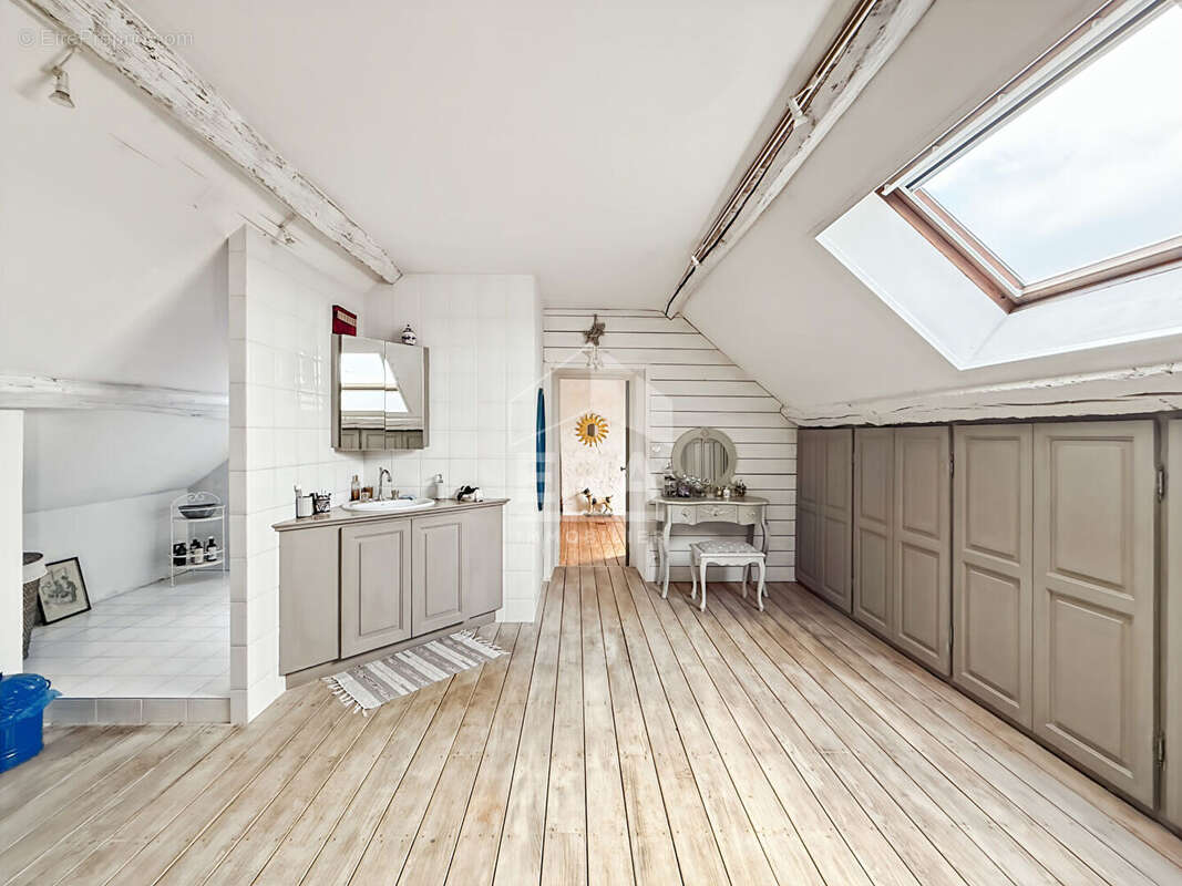 Maison à CHARMONT-EN-BEAUCE