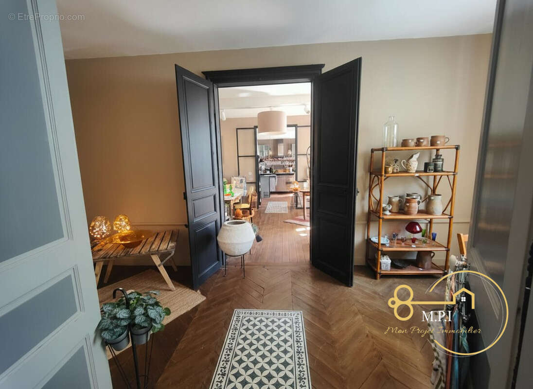 Maison 390 m² à Mortagne-Au-Perche  - photo 9